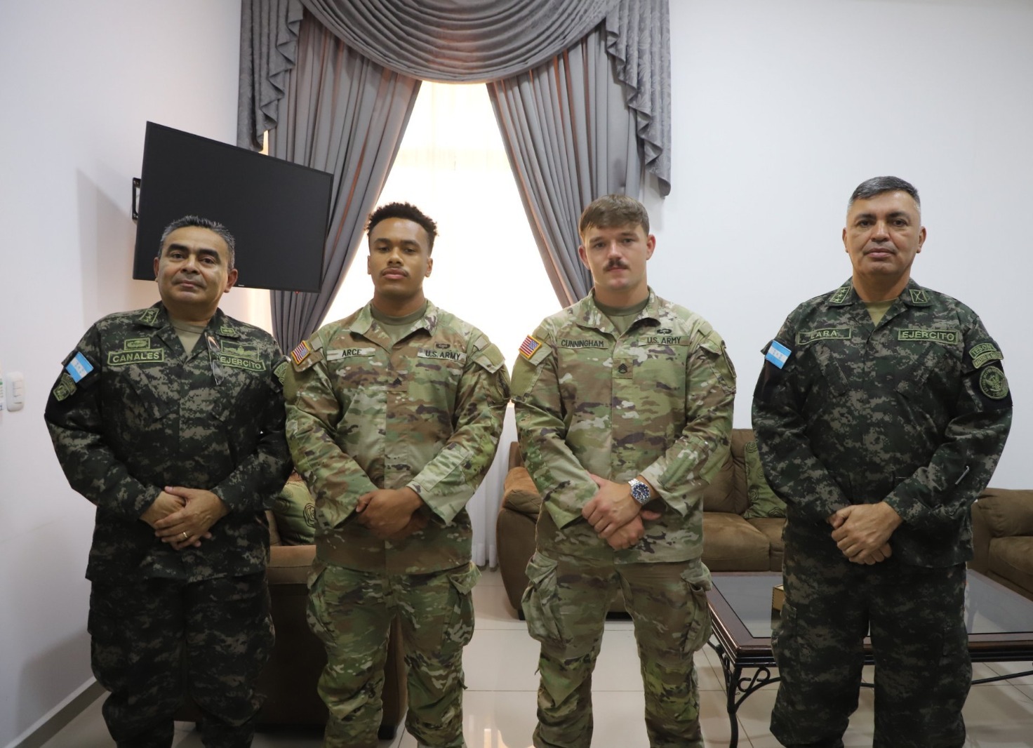 FF. AA. fortalecen lazos de cooperación con el Comando Sur de los Estados Unidos